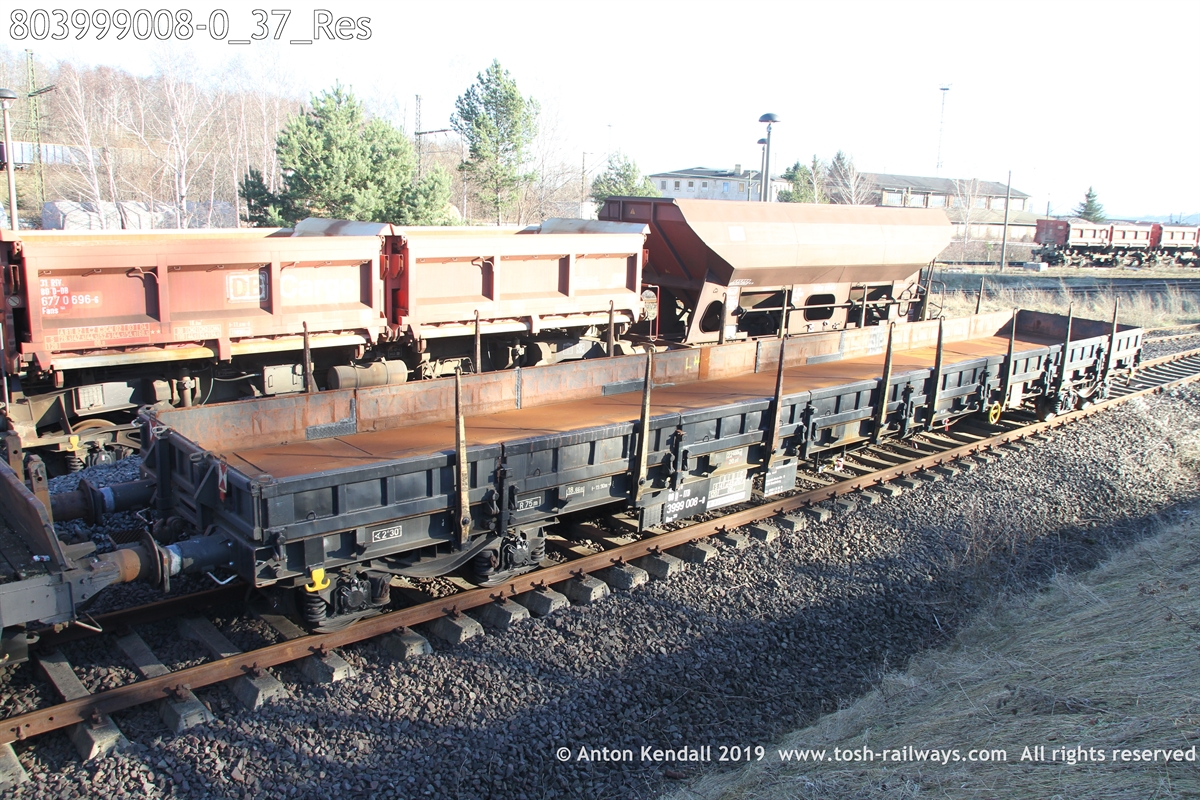 803999008-0_37_Res.JPG